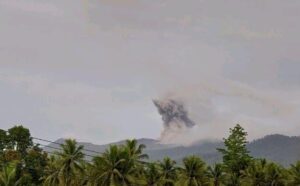 Gunung Dukono Erupsi 183 Kali dalam Sehari, Warga Diminta Waspada