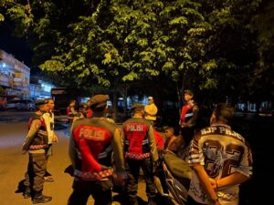 Hadir di Tengah Warga, Patroli Malam Polda Malut Sisir Titik Rawan di Gamalama untuk Jaga Kamtibmas