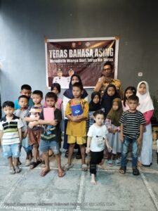 Lurah Bara Baraya Utara Hadirkan Program Teras Bahasa Asing, Dorong Peningkatan Literasi dan Kemampuan Bahasa Anak