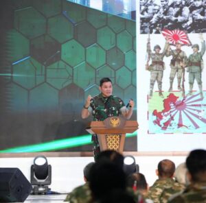 Gubernur Akmil Tekankan Geopolitik Global dalam Pembekalan Wawasan Kebangsaan Peserta Rakernas BSI 2026