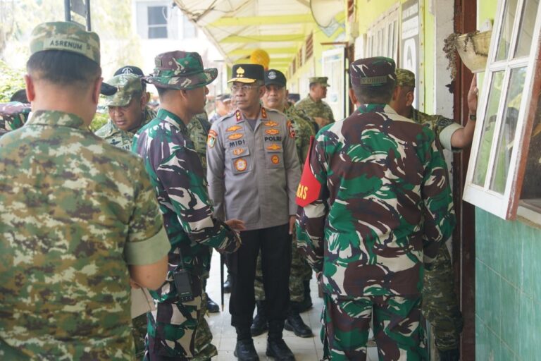 Sinergi TNI–Polri Pulihkan Fasilitas Pendidikan dan Kesehatan Pascabanjir Aceh Tamiang