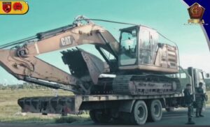 Dukung Pemulihan Desa Terdampak Bencana, Kodim 1508/Tobelo Kerahkan Personel dan Kendaraan Dinas