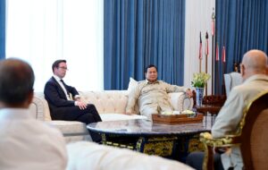 Presiden Prabowo Terima Dirut Garuda dan Embraer, Dorong Industri Penerbangan Nasional Adaptif terhadap Teknologi Global
