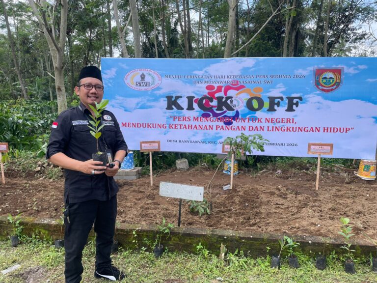 Menuju HKPS dan Munas SWI 2026, SWI Tanam Sorgum dan Bunga Matahari di Boyolali