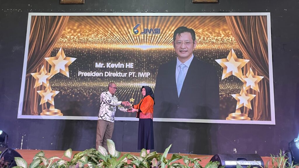 Transformasi 65 Ribu Tenaga Kerja, IWIP Dinobatkan sebagai Golden Leader Pembangunan SDM