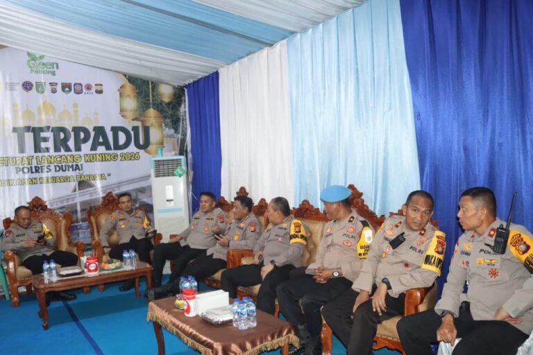 Kapolres Dumai Mendampingi Karo Ops Polda Riau Meninjau Langsung Posko Terpadu Pelayanan Operasi Ketupat Lancang Kuning 2026